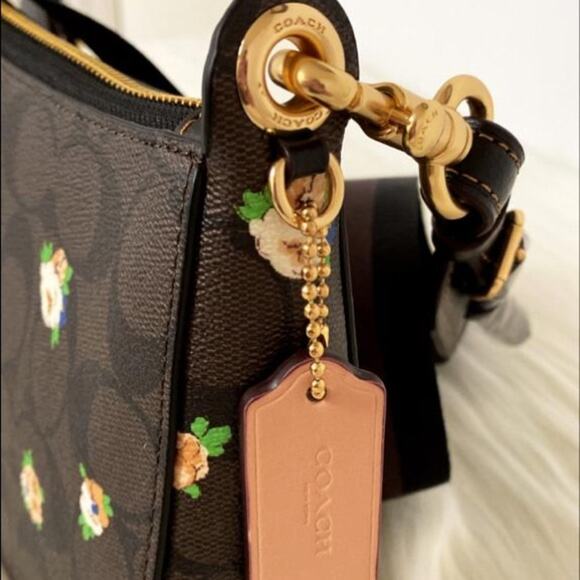 New💃Coach Jes Baguette In Signature Canvas With Vintage Mini Rose - Picture 8 of 11